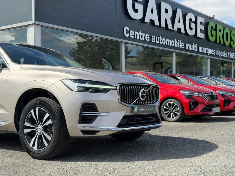 Photo de la voiture VOLVO XC60 T6 AWD Hybride rechargeable 253 ch+145 ch Geartronic 8 Start