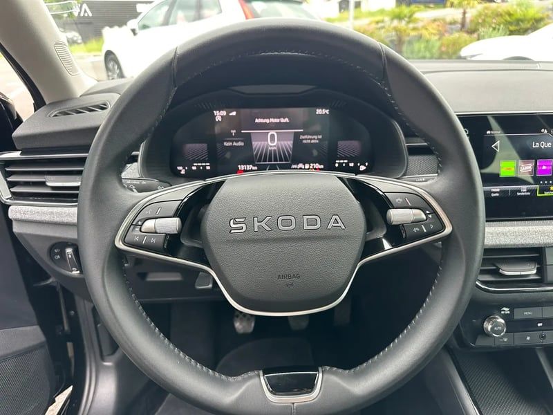 Photo de la voiture SKODA SCALA 1.0 TSI Evo 2 116 ch BVM6 Selection