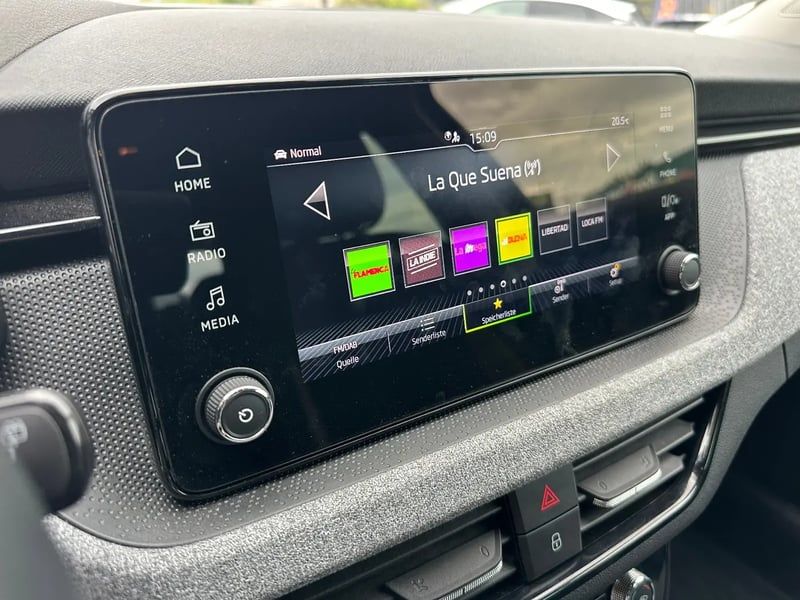 Photo de la voiture SKODA SCALA 1.0 TSI Evo 2 116 ch BVM6 Selection