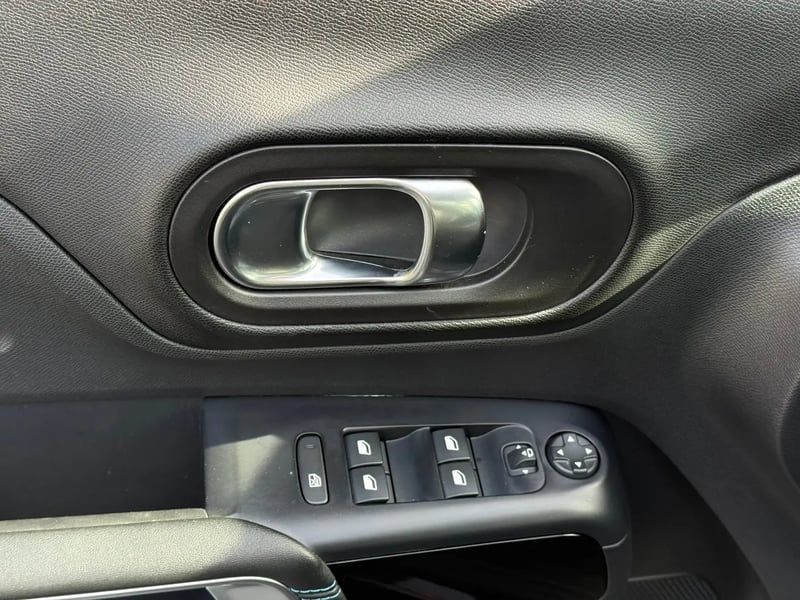 Photo de la voiture CITROEN C5 AIRCROSS Hybride 145 e-DCS6 Max
