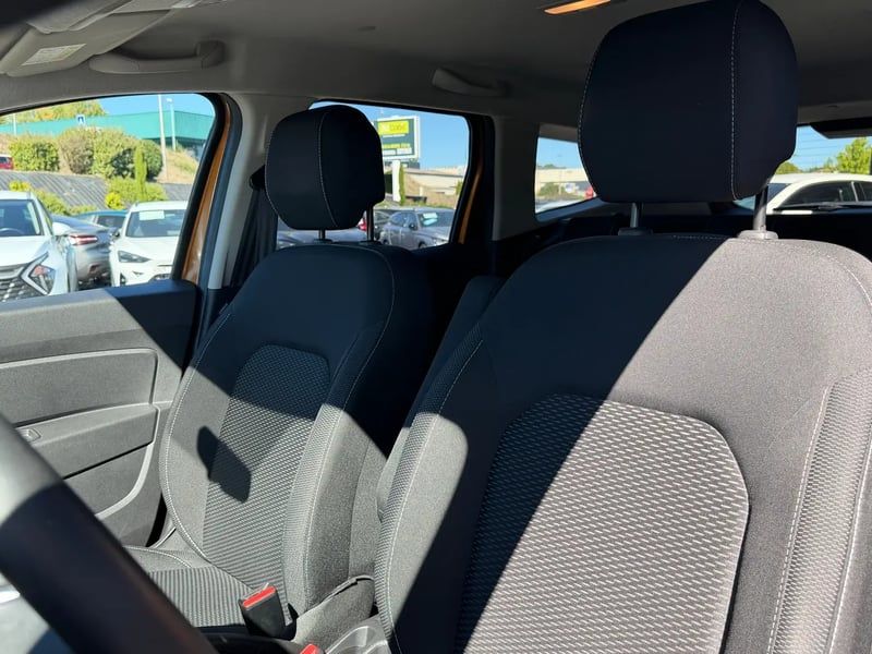 Photo de la voiture DACIA DUSTER Blue dCi 115 4x4 Confort