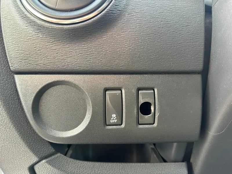 Photo de la voiture DACIA LODGY Blue dCi 95 5 places Essentiel