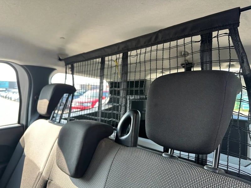 Photo de la voiture DACIA LODGY Blue dCi 95 5 places Essentiel
