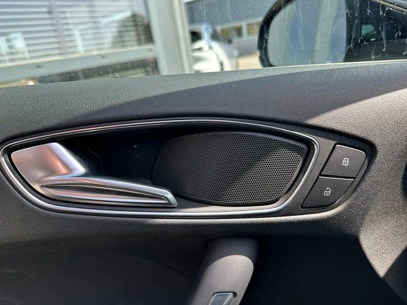 Photo de la voiture AUDI A1 1.4 TFSI 122 Ambition S tronic
