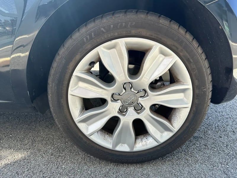 Photo de la voiture AUDI A1 1.4 TFSI 122 Ambition S tronic