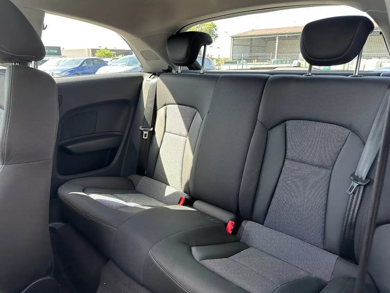 Photo de la voiture AUDI A1 1.4 TFSI 122 Ambition S tronic