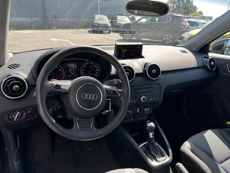 Photo de la voiture AUDI A1 1.4 TFSI 122 Ambition S tronic