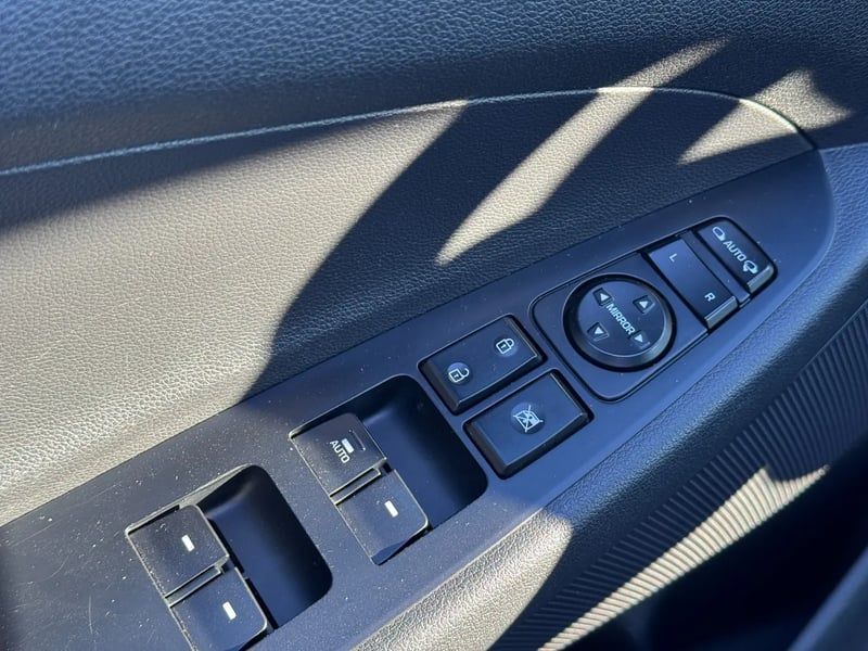 Photo de la voiture HYUNDAI TUCSON 1.6 GDi 132 2WD Creative