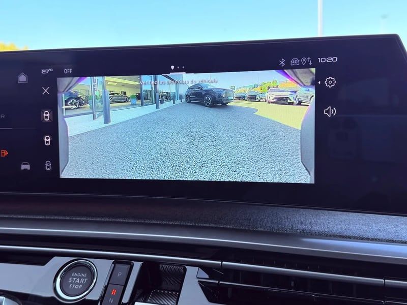 Photo de la voiture PEUGEOT 5008 Hybrid 145 ch e-DCS6 Allure