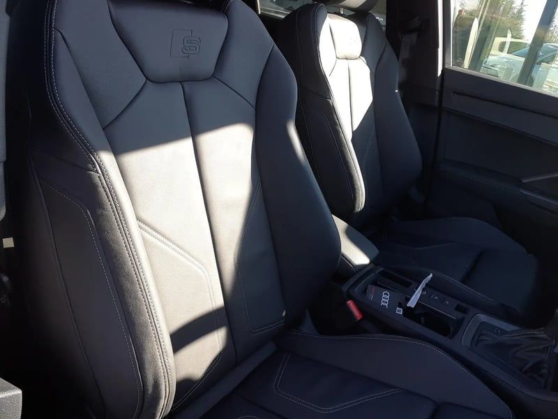 Photo de la voiture AUDI Q3 SPORTBACK 45 TFSIe  245 ch S tronic 6 S line