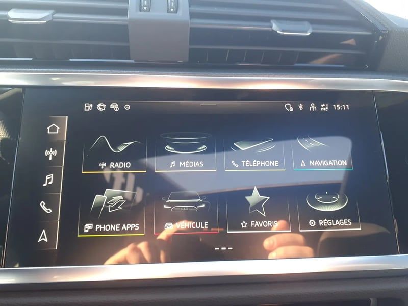 Photo de la voiture AUDI Q3 SPORTBACK 45 TFSIe  245 ch S tronic 6 S line