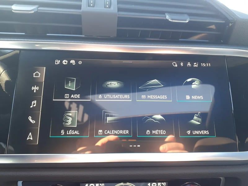 Photo de la voiture AUDI Q3 SPORTBACK 45 TFSIe  245 ch S tronic 6 S line