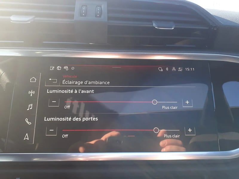 Photo de la voiture AUDI Q3 SPORTBACK 45 TFSIe  245 ch S tronic 6 S line