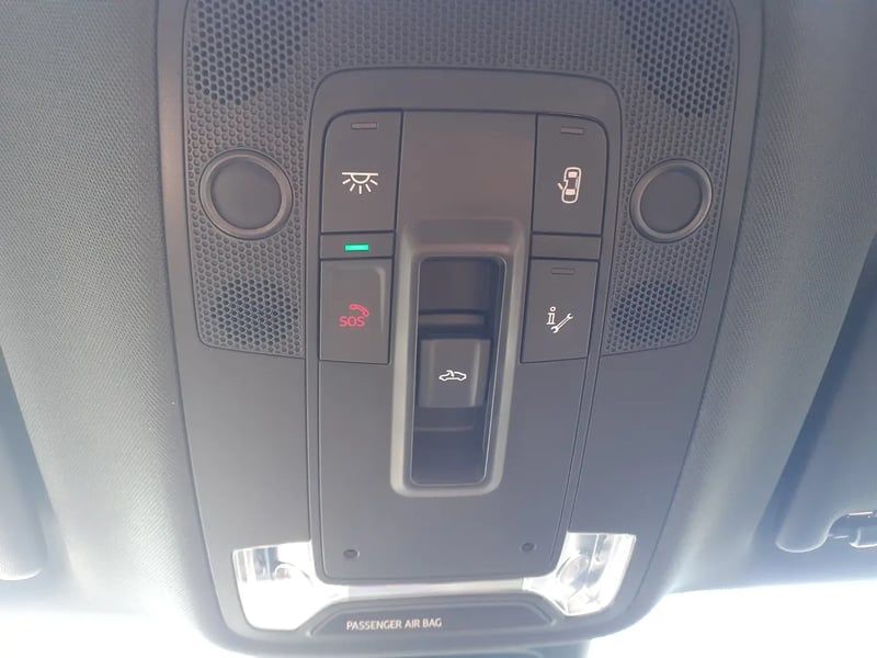 Photo de la voiture AUDI Q3 SPORTBACK 45 TFSIe  245 ch S tronic 6 S line