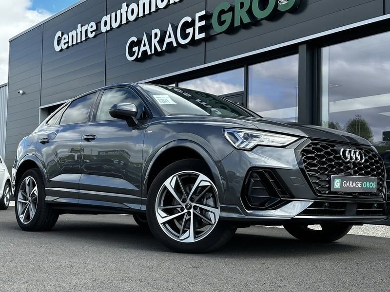 Photo de la voiture AUDI Q3 SPORTBACK 45 TFSIe  245 ch S tronic 6 S line