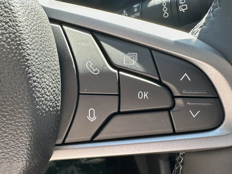 Photo de la voiture DACIA BIGSTER Mild Hybrid 140 Journey