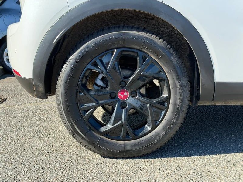 Photo de la voiture DS DS 3 CROSSBACK DS3 Crossback PureTech 130 EAT8 Performance Line