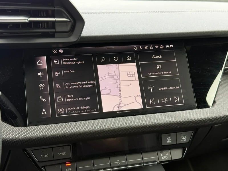Photo de la voiture AUDI A3 SPORTBACK TFSI e Hybride rechargeable 204 S tronic 6 S line