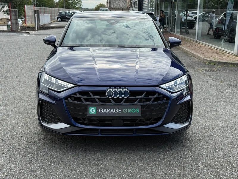 Photo de la voiture AUDI A3 SPORTBACK TFSI e Hybride rechargeable 204 S tronic 6 S line