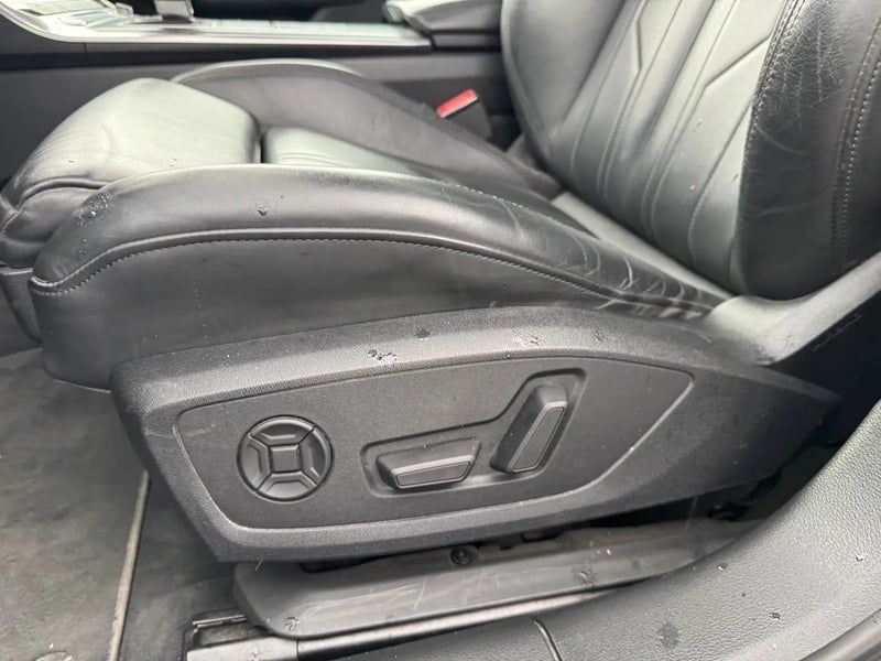 Photo de la voiture AUDI A6 AVANT 45 TDI 231 ch Quattro Tiptronic 8 S line