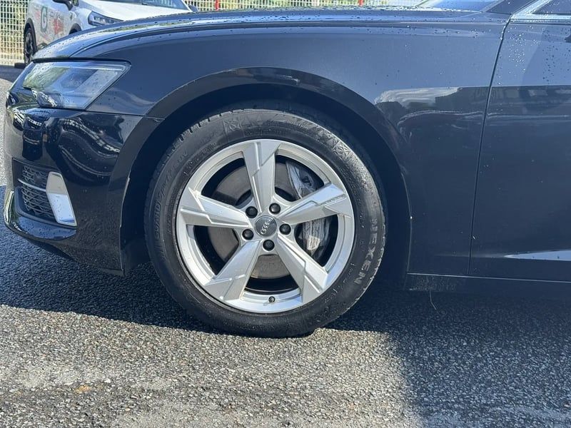 Photo de la voiture AUDI A6 AVANT 45 TDI 231 ch Quattro Tiptronic 8 S line