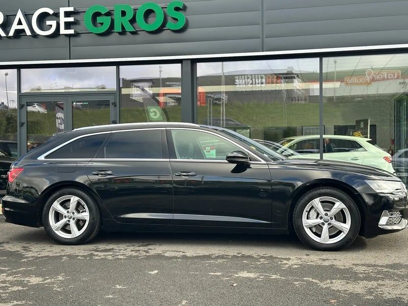 Photo de la voiture AUDI A6 AVANT 45 TDI 231 ch Quattro Tiptronic 8 S line