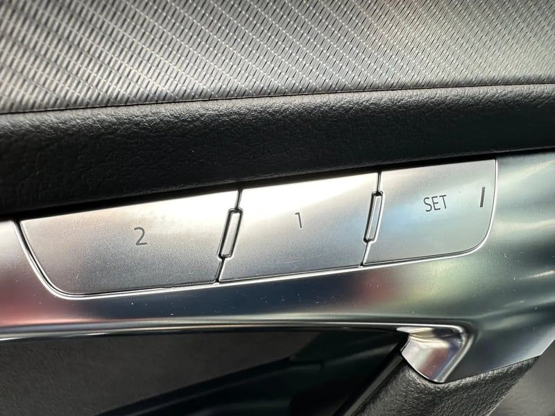 Photo de la voiture AUDI A6 AVANT 45 TDI 231 ch Quattro Tiptronic 8 S line