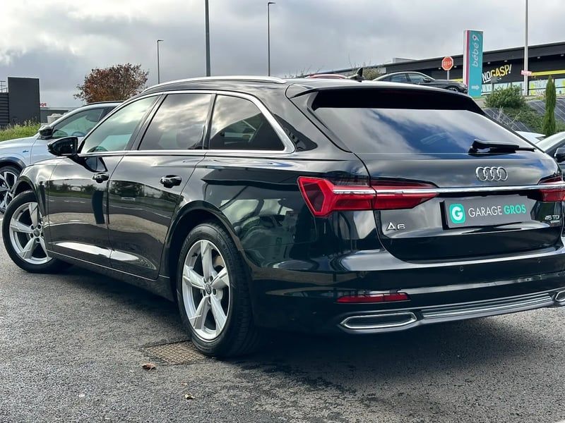 Photo de la voiture AUDI A6 AVANT 45 TDI 231 ch Quattro Tiptronic 8 S line