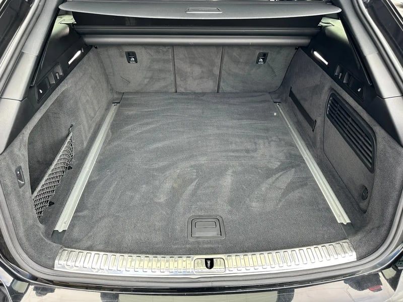 Photo de la voiture AUDI A6 AVANT 45 TDI 231 ch Quattro Tiptronic 8 S line