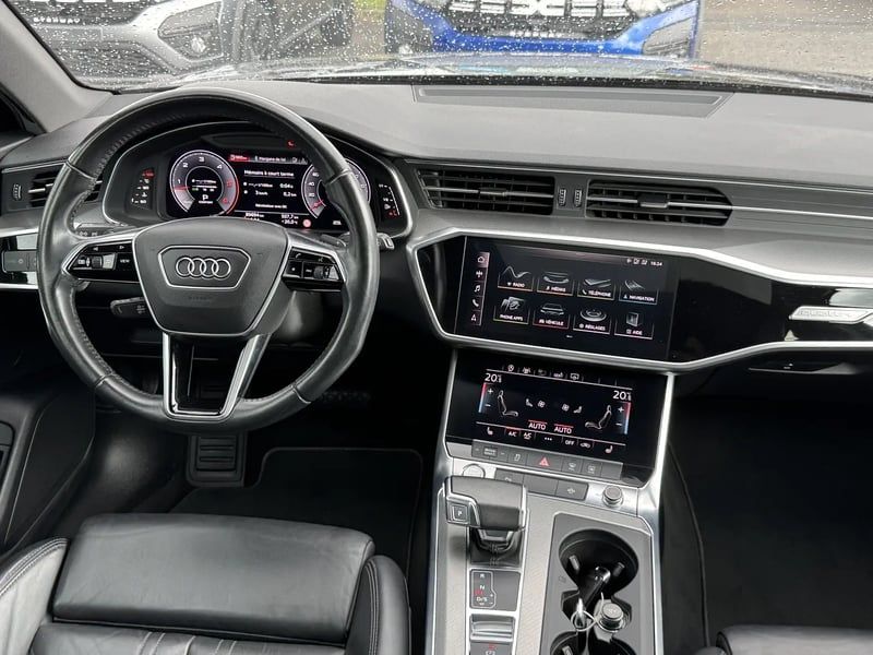 Photo de la voiture AUDI A6 AVANT 45 TDI 231 ch Quattro Tiptronic 8 S line