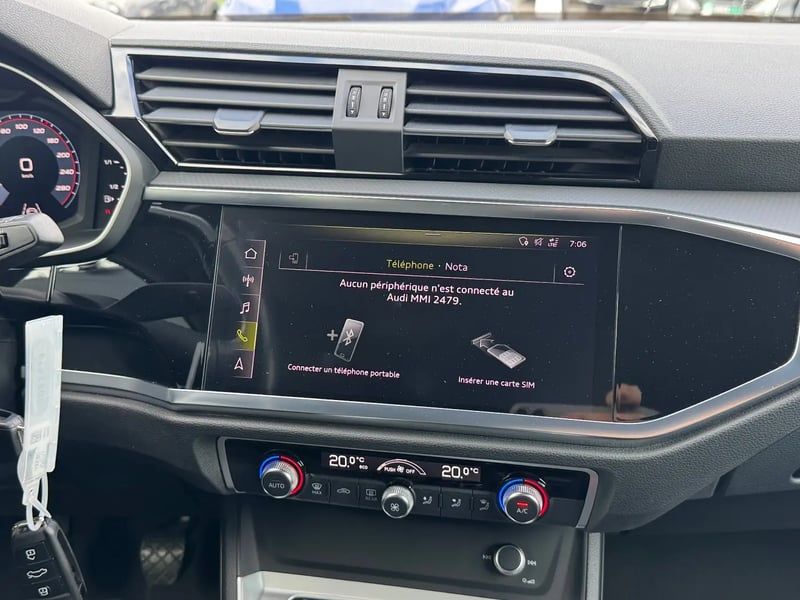 Photo de la voiture AUDI Q3 SPORTBACK 35 TFSI 150 ch Design