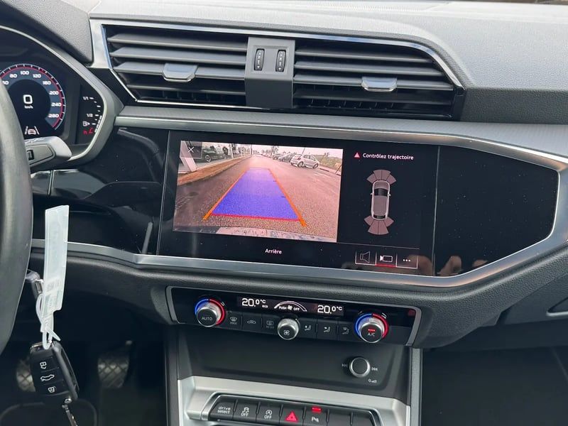 Photo de la voiture AUDI Q3 SPORTBACK 35 TFSI 150 ch Design