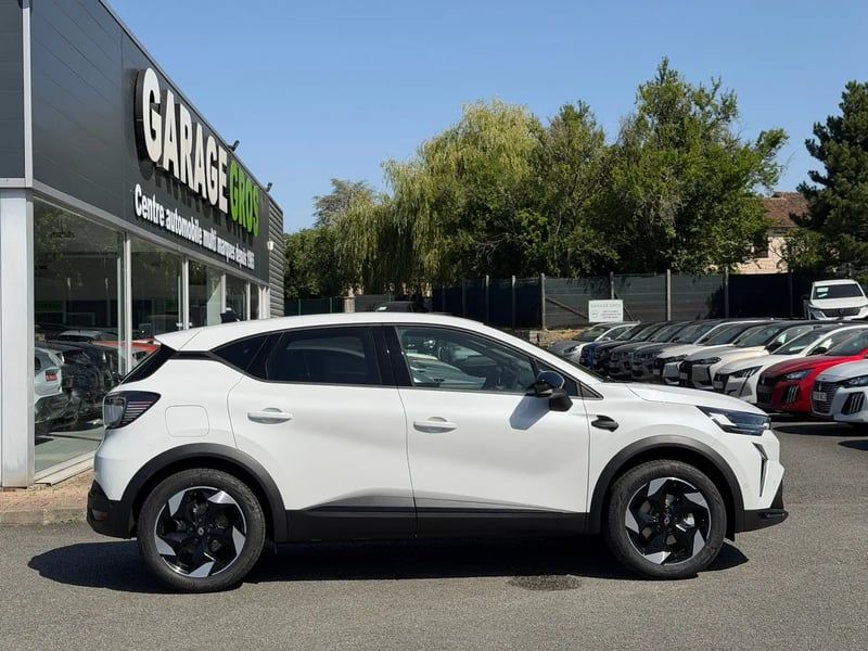 Photo de la voiture RENAULT CAPTUR E-Tech full hybrid 160 ch Techno