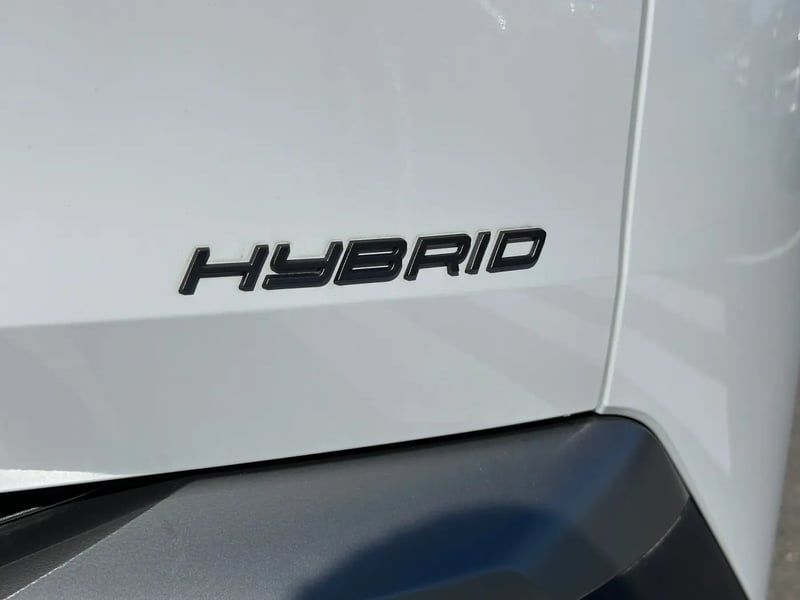 Photo de la voiture PEUGEOT 5008 Hybrid 145 ch e-DCS6 Allure