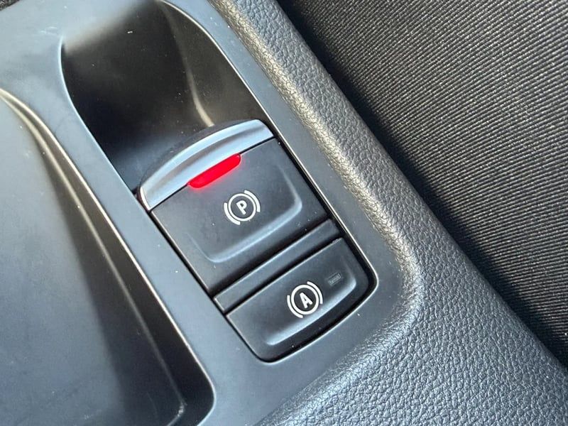 Photo de la voiture RENAULT CLIO V E-Tech full hybrid 145 ch GSR2 Techno