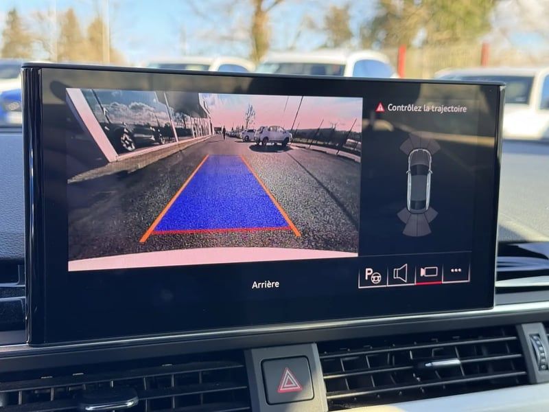 Photo de la voiture AUDI A5 SPORTBACK 35 TDI 163 S tronic 7 S Line