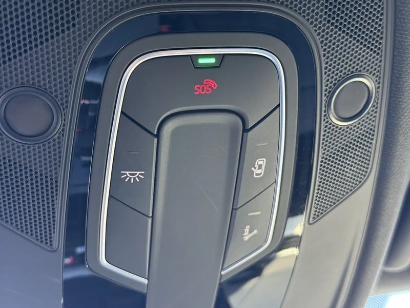 Photo de la voiture AUDI A5 SPORTBACK 35 TDI 163 S tronic 7 S Line