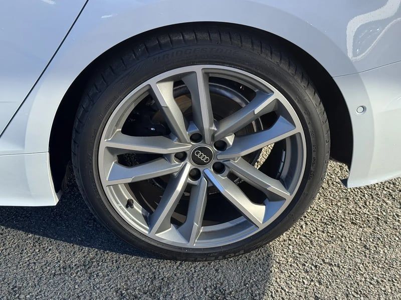 Photo de la voiture AUDI A5 SPORTBACK 35 TDI 163 S tronic 7 S Line