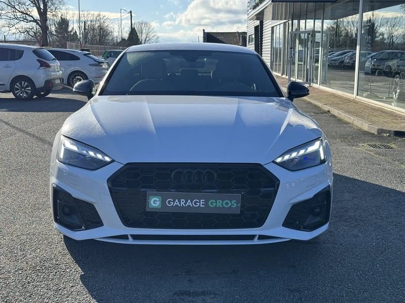 Photo de la voiture AUDI A5 SPORTBACK 35 TDI 163 S tronic 7 S Line