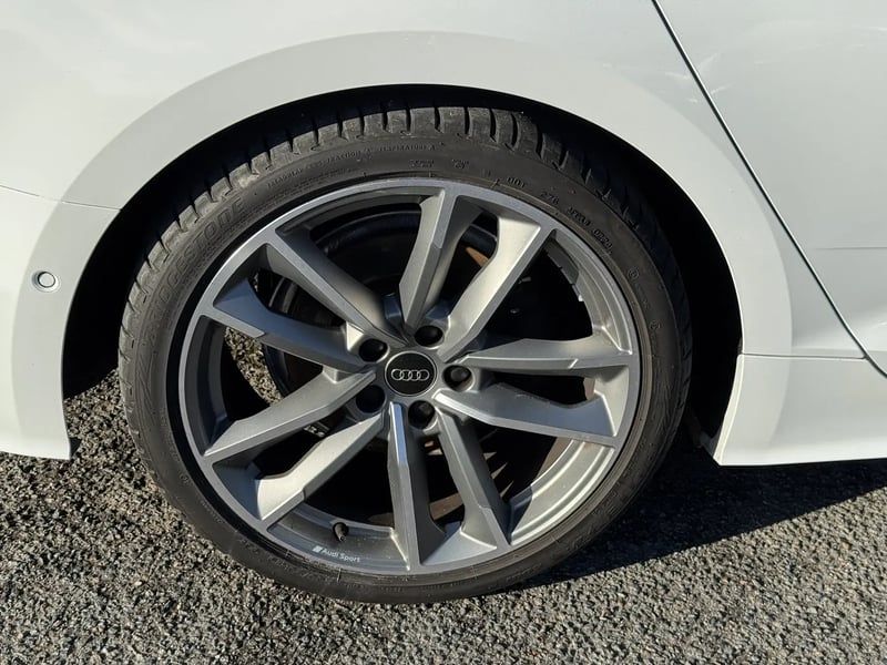 Photo de la voiture AUDI A5 SPORTBACK 35 TDI 163 S tronic 7 S Line