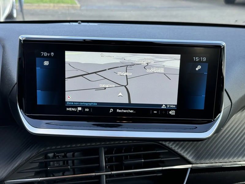 Photo de la voiture PEUGEOT 208 BlueHDi 100 S&S BVM6 Allure Pack