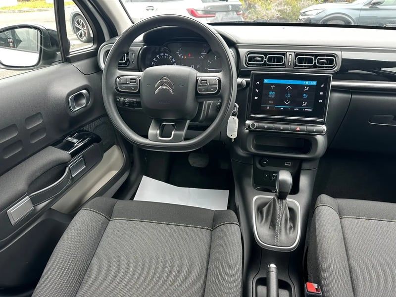 Photo de la voiture CITROEN C3 PureTech 110 S&S EAT6 Shine