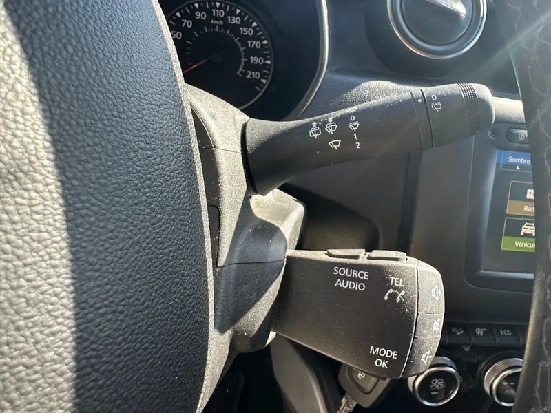 Photo de la voiture DACIA DUSTER Blue dCi 115 4x4 Prestige