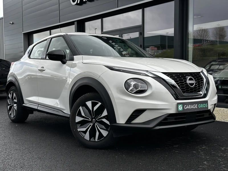 Photo de la voiture NISSAN JUKE 2023.5 DIG-T 114 DCT7 Acenta