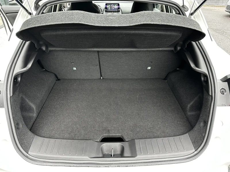 Photo de la voiture NISSAN JUKE 2023.5 DIG-T 114 DCT7 Acenta