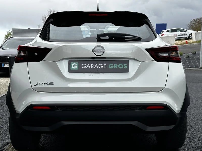 Photo de la voiture NISSAN JUKE 2023.5 DIG-T 114 DCT7 Acenta