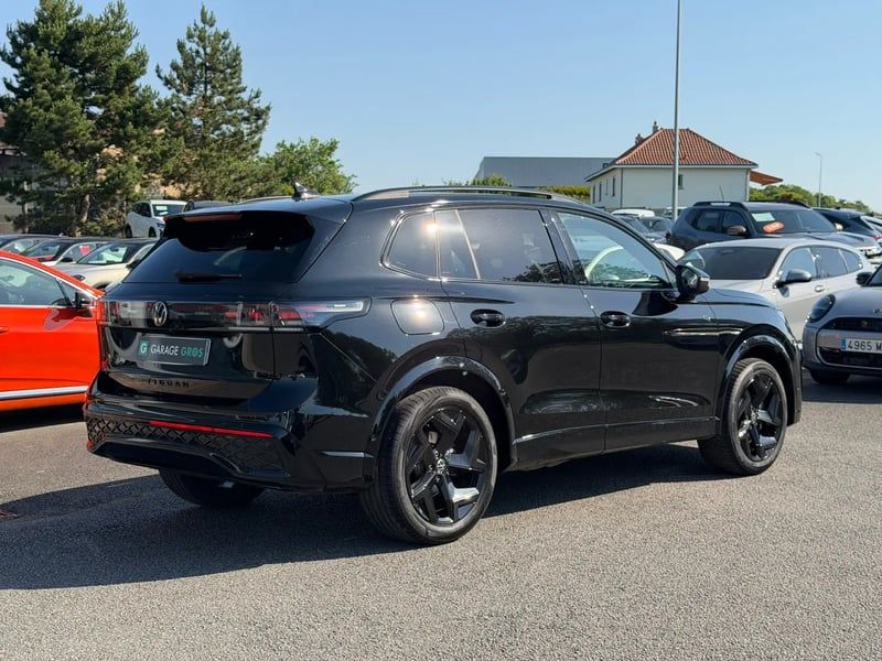 Photo de la voiture VOLKSWAGEN TIGUAN 2.0 TDI 150ch DSG7 R-Line Edition