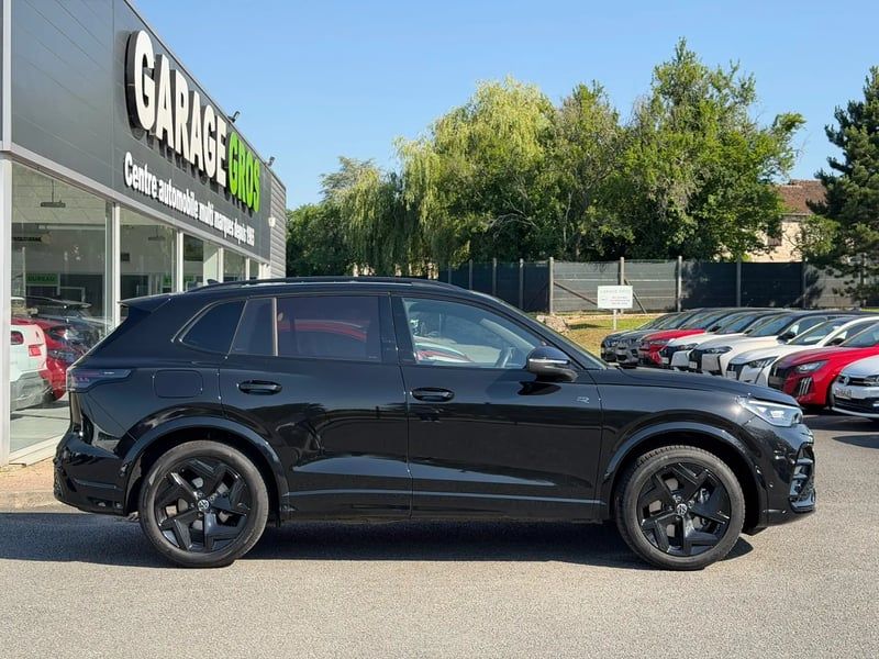 Photo de la voiture VOLKSWAGEN TIGUAN 2.0 TDI 150ch DSG7 R-Line Edition