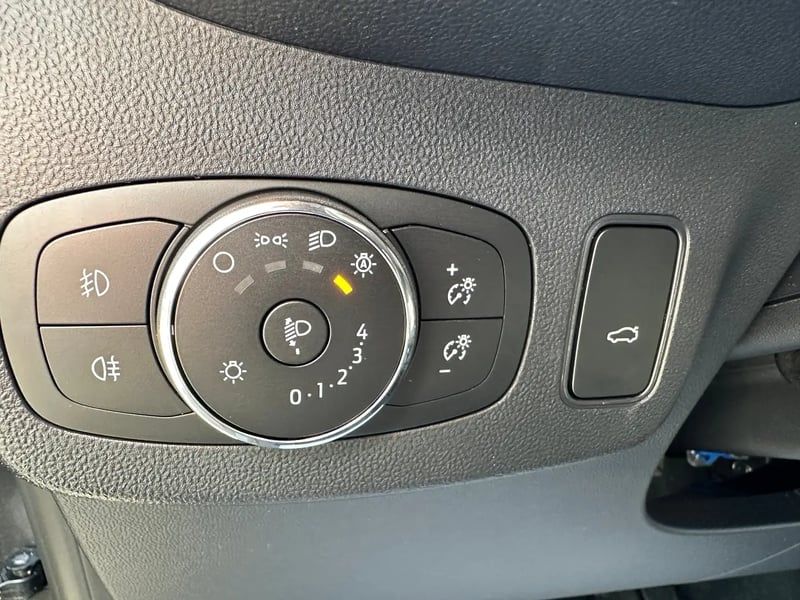 Photo de la voiture FORD PUMA 1.0 EcoBoost 155 ch mHEV S&S Powershift ST-Line - 5P