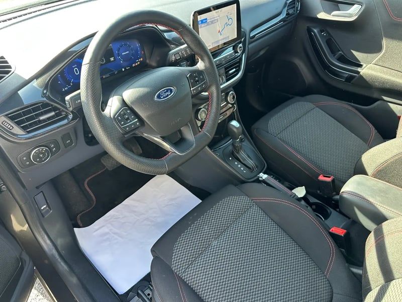 Photo de la voiture FORD PUMA 1.0 EcoBoost 155 ch mHEV S&S Powershift ST-Line - 5P